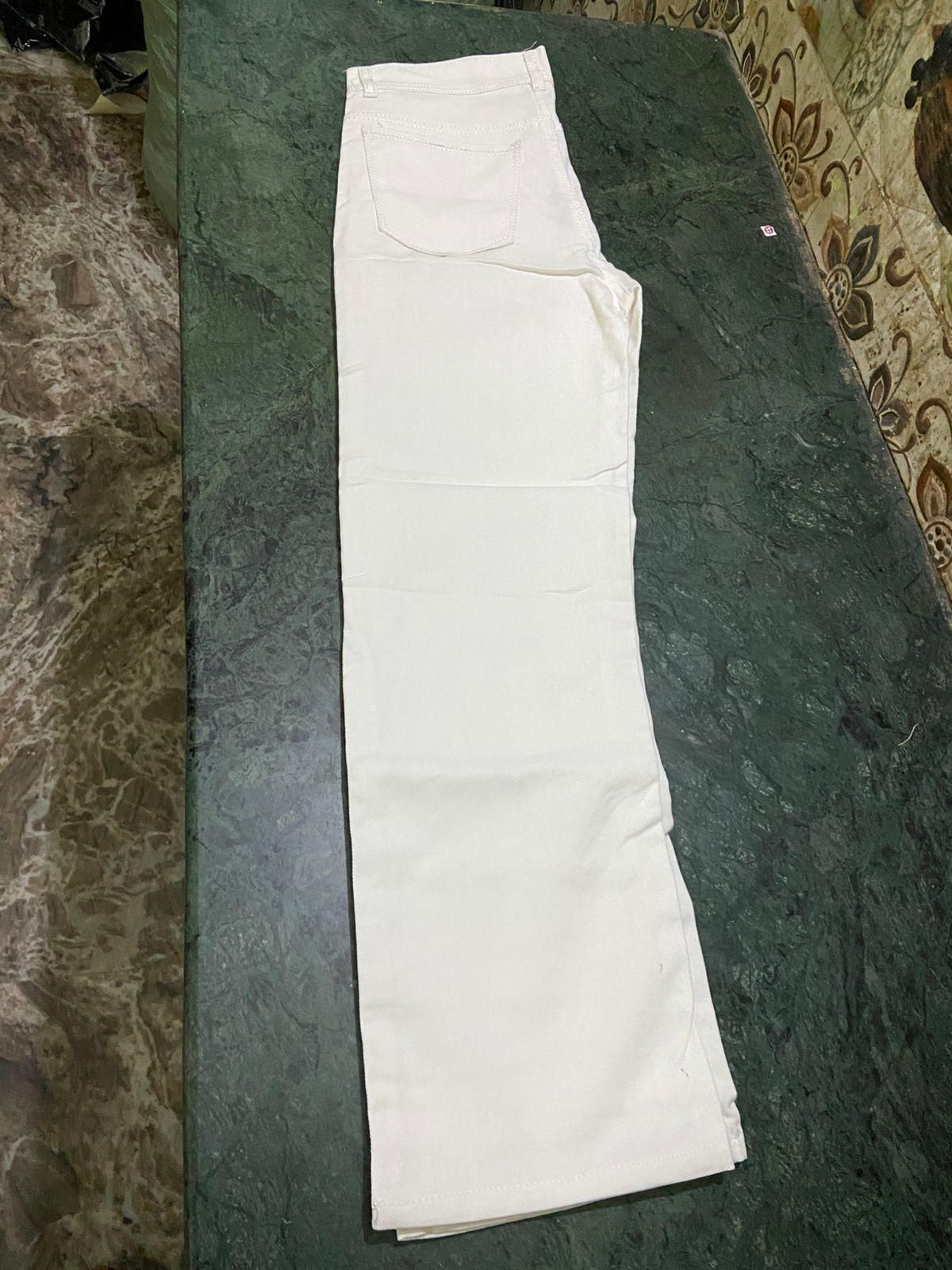 Men's Loose Fit Mid Rise  White Jeans